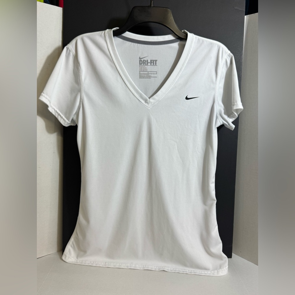 Nike White Fitted Short Sleeve T-Shirt Sz M
